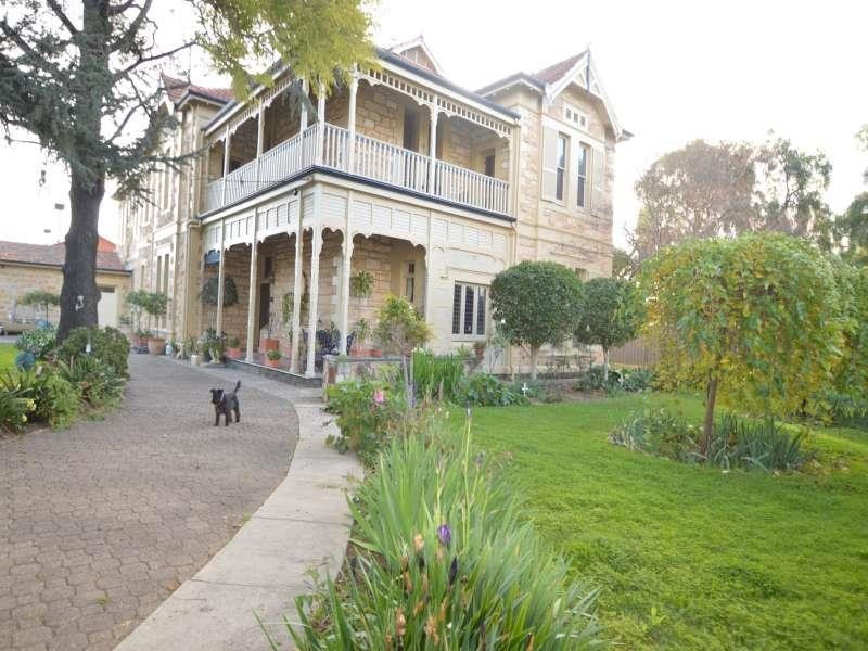 2/24 Prospect Rd, Prospect SA 5082