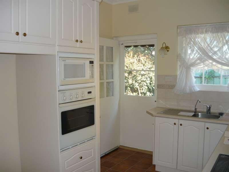 2 Peel  St, Prospect SA 5082