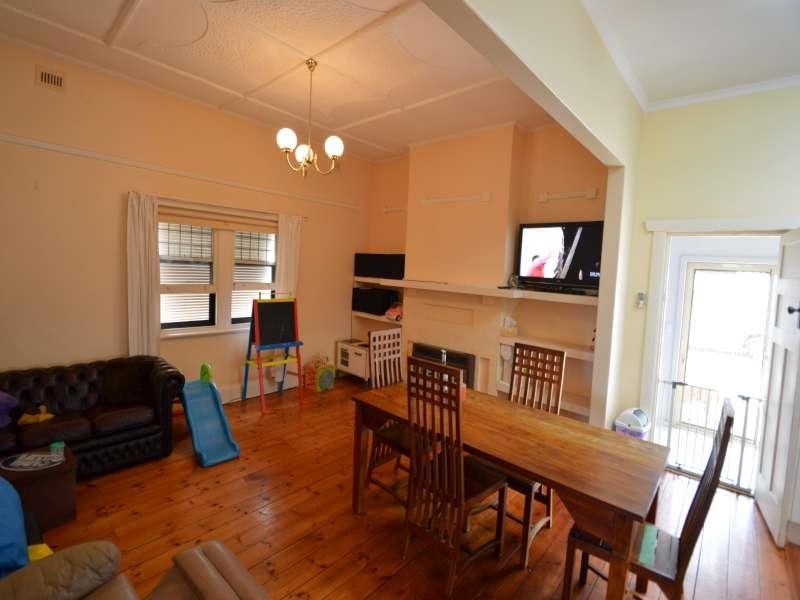 24 Livingstone Ave, Prospect SA 5082