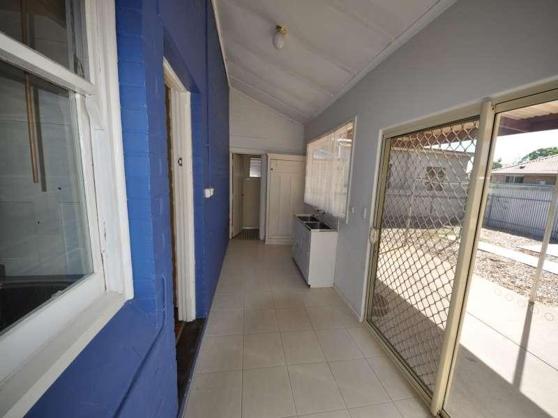 24 Livingstone Ave, Prospect SA 5082