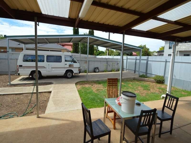 24 Livingstone Ave, Prospect SA 5082