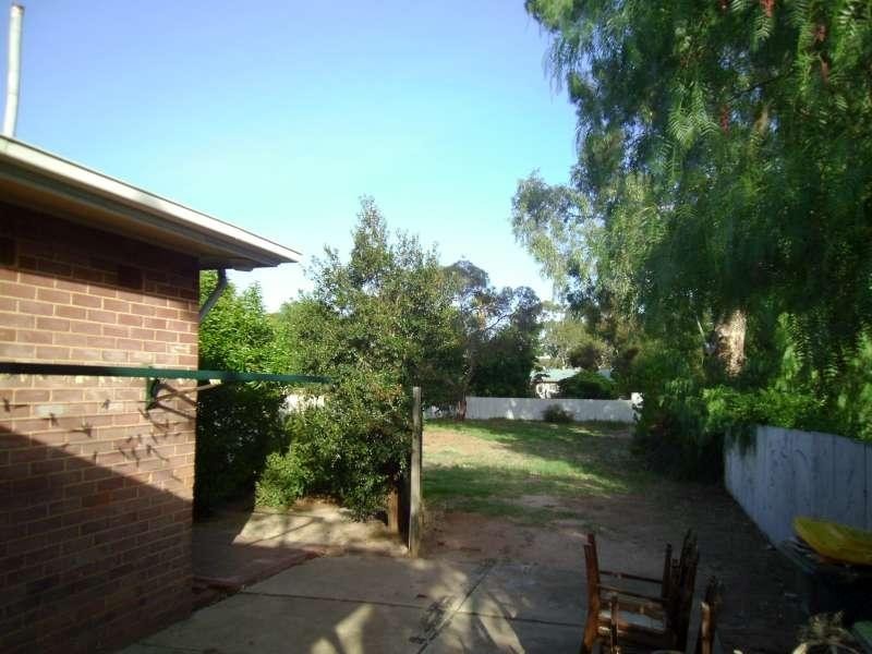 146 Goodman Rd, Elizabeth South SA 5112
