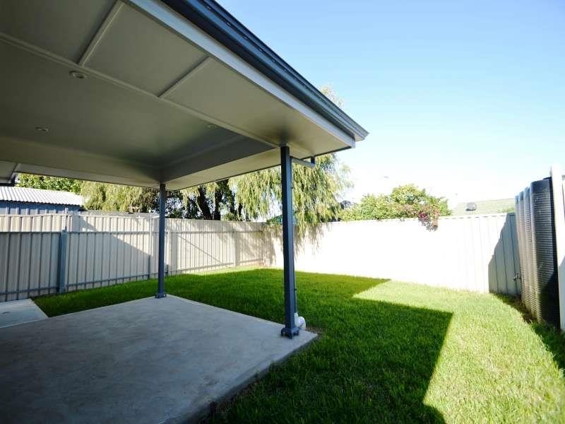 4A Elizabeth Road, Christie Downs SA 5164