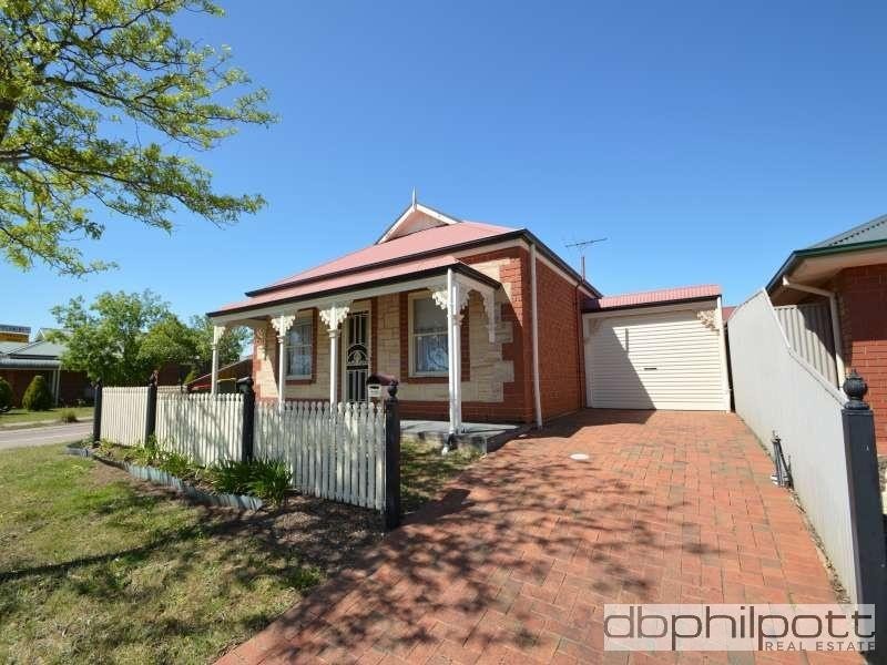 28 Featherstone Circuit, Greenwith SA 5125