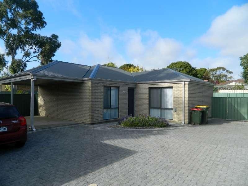 3/4 Sedunary Rd, Morphett Vale SA 5162