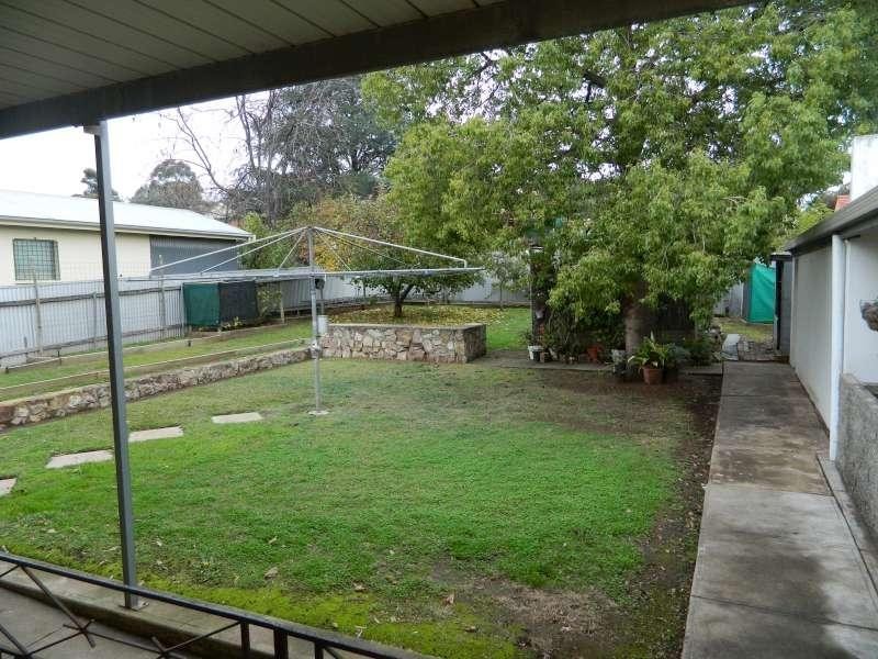 27 Barrington Ave, Enfield SA 5085