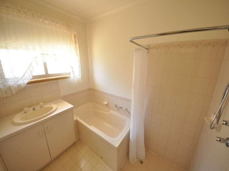 4/70 Kiekebusch Rd, Gulfview Heights SA 5096