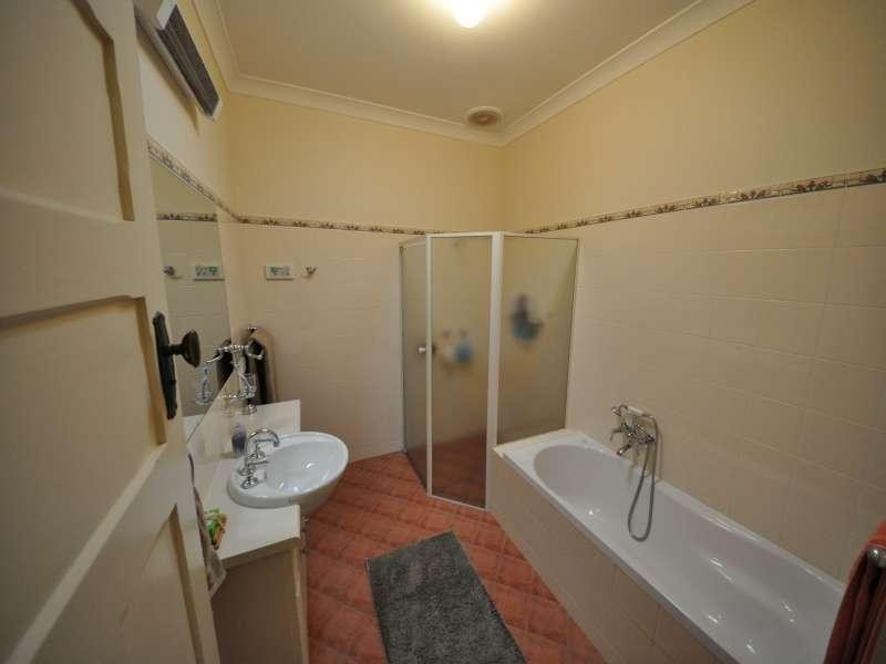 72 McInnes Ave, Broadview SA 5083