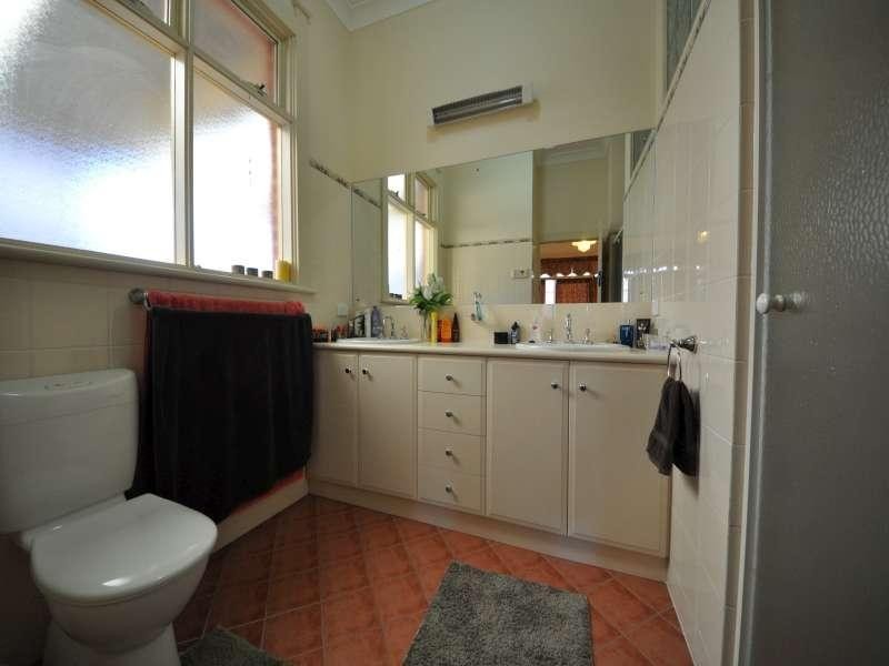 72 McInnes Ave, Broadview SA 5083