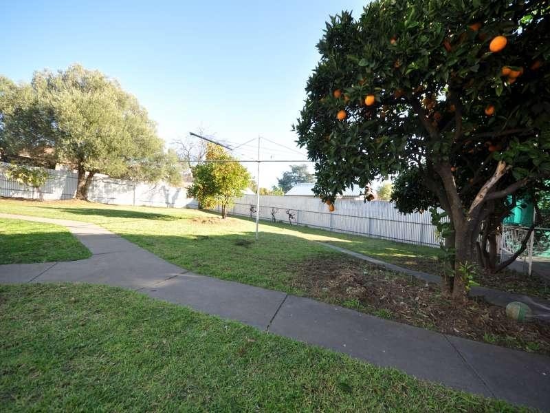 33 Barrington Ave, Clearview SA 5085