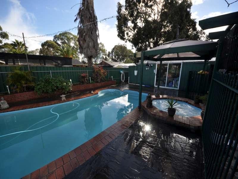 6 Wandora Cres, Salisbury Park SA 5109