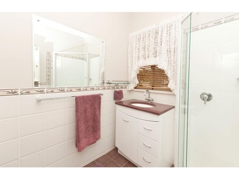 2 Central Ave, Enfield SA 5085