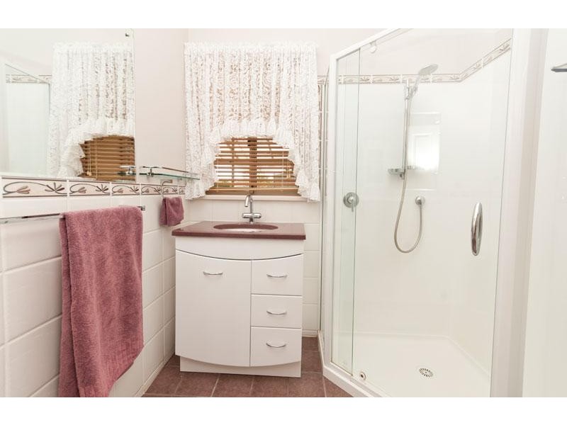 2 Central Ave, Enfield SA 5085