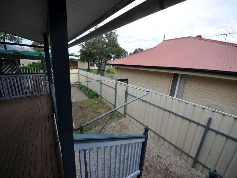 10 Harvey Ave, Gilles Plains SA 5086