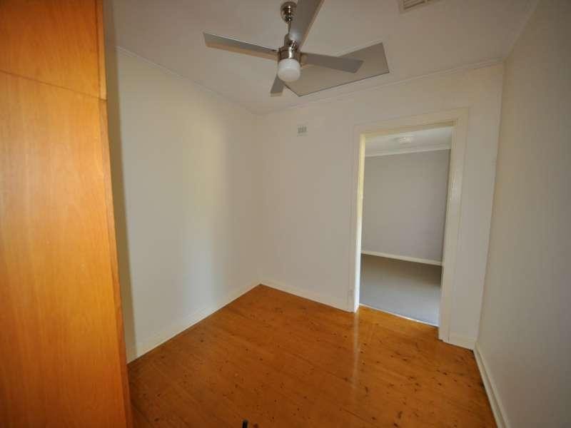 12 Neville Ave, Clarence Park SA 5034