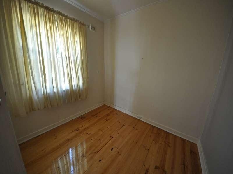 12 Neville Ave, Clarence Park SA 5034