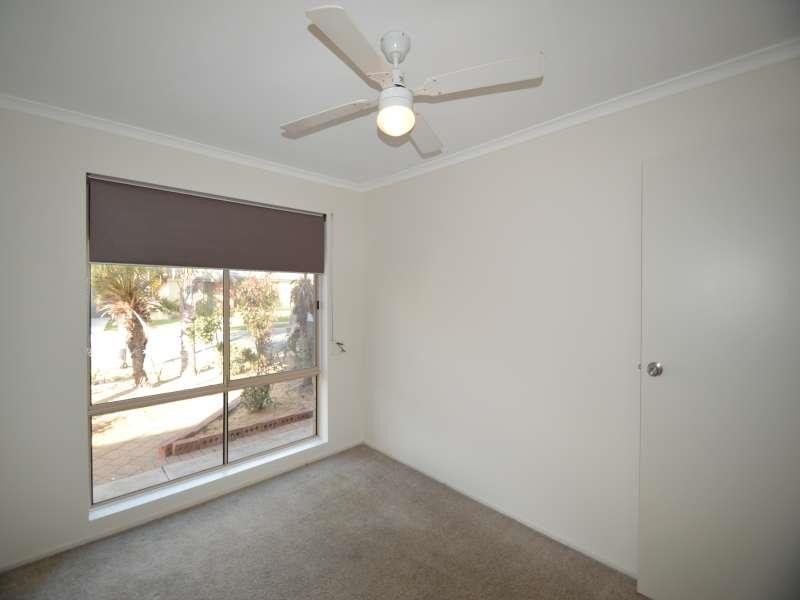 6 Alderman Avenue, Pennington SA 5013