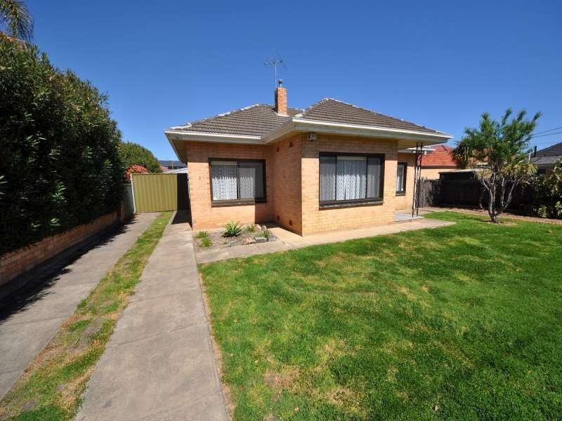 2 Coppins Tce, Fulham SA 5024