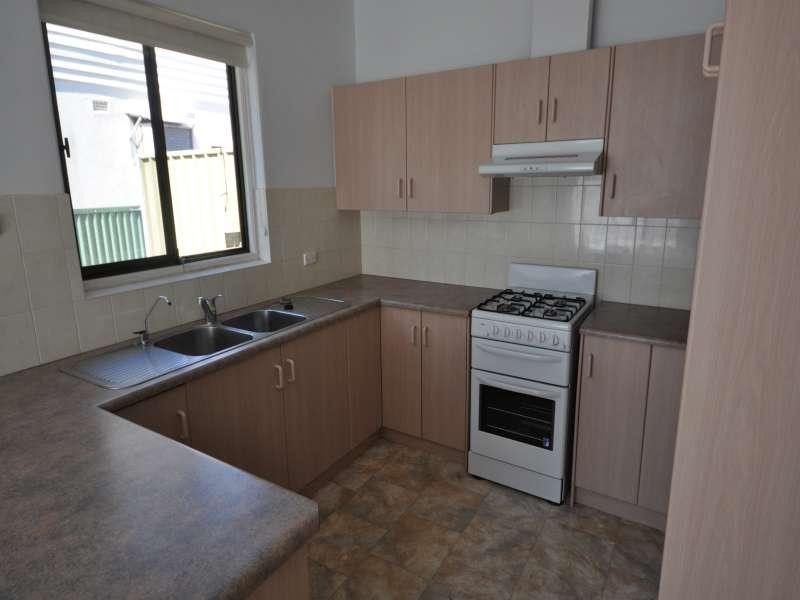 2 Coppins Tce, Fulham SA 5024