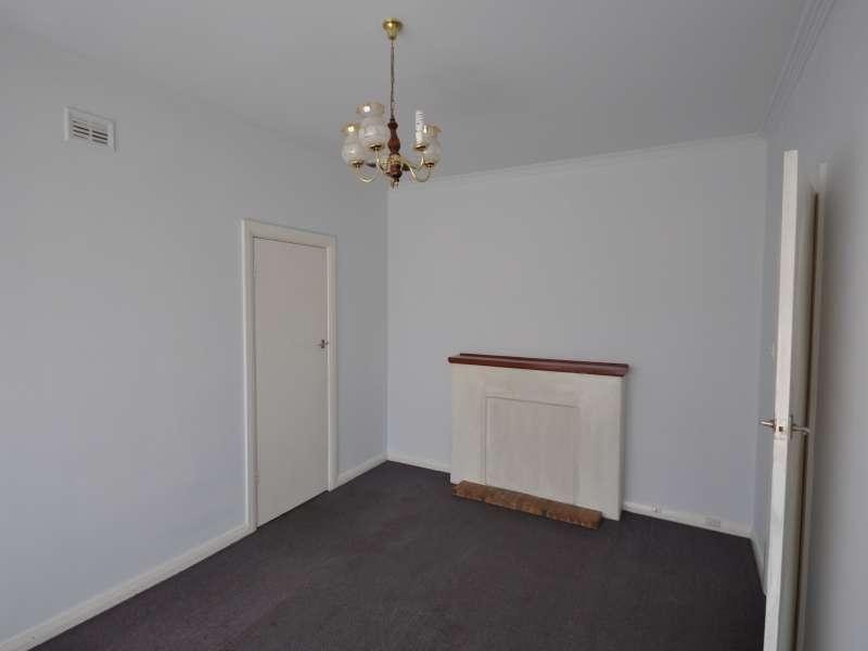 2 Coppins Tce, Fulham SA 5024