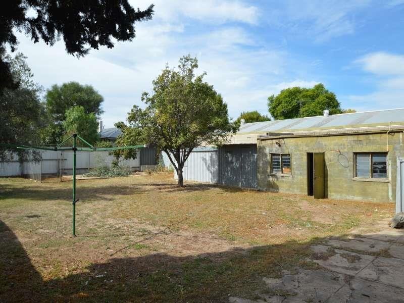 10 Alderney Ave, Clearview SA 5085