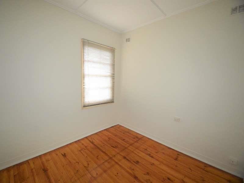 30 Hawkesbury  Ave, Kilburn SA 5084