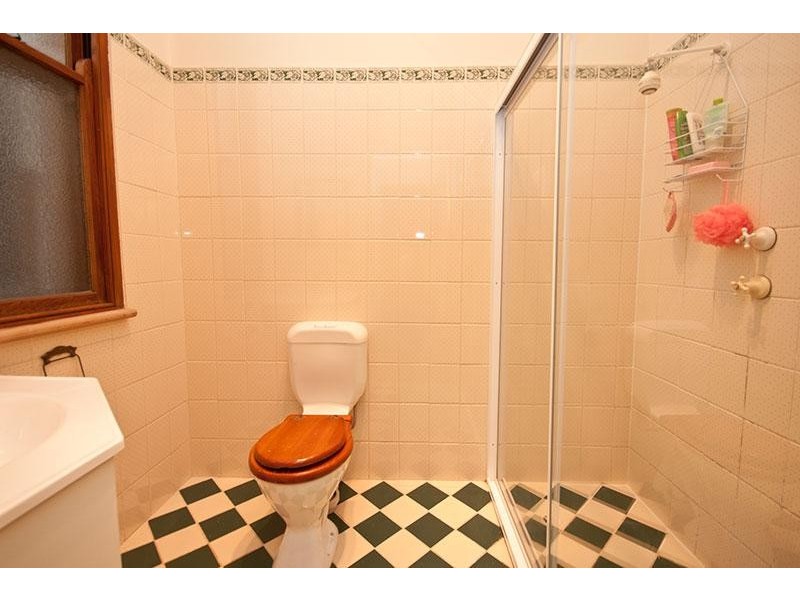 35 Highbury St, Prospect SA 5082