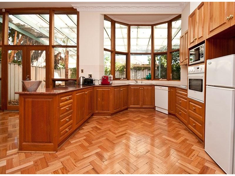 35 Highbury St, Prospect SA 5082