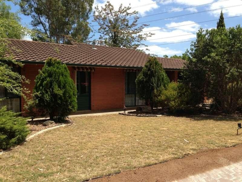 6 Bradbury St, Parafield Gardens SA 5107
