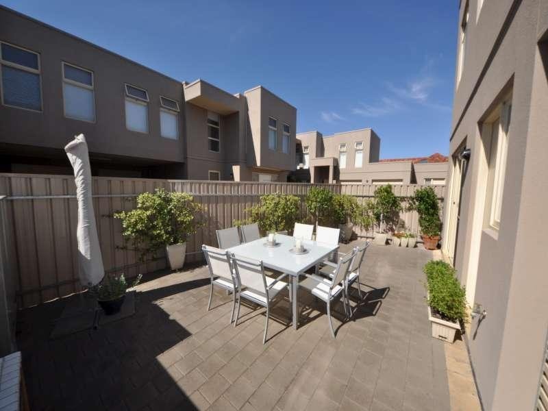 2/112-114 Anzac Hwy, Glandore SA 5037
