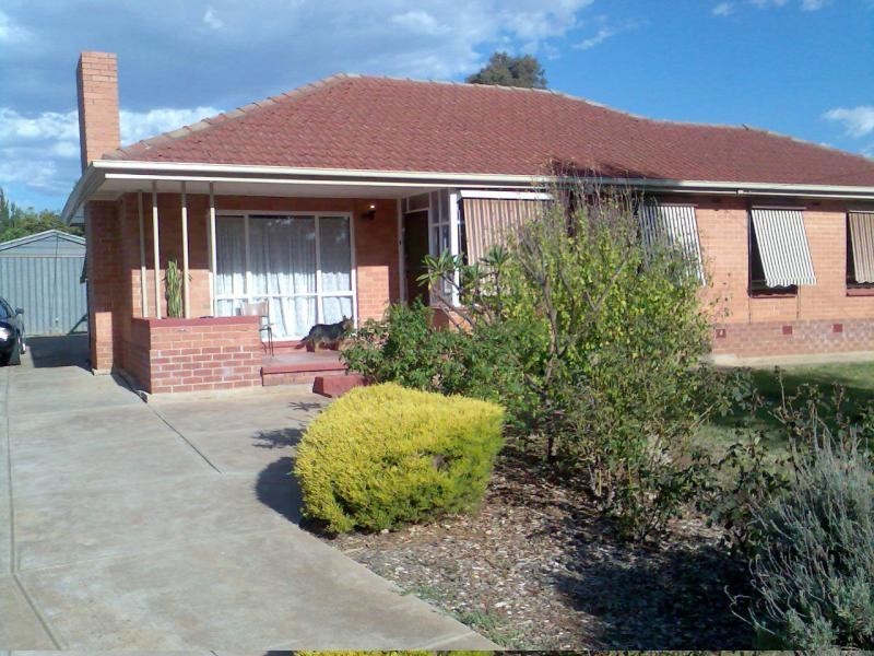 28 McLean St, Elizabeth Park SA 5113