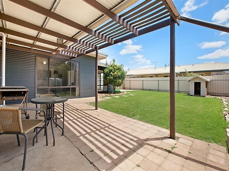 53 Railway Cres, Evanston SA 5116