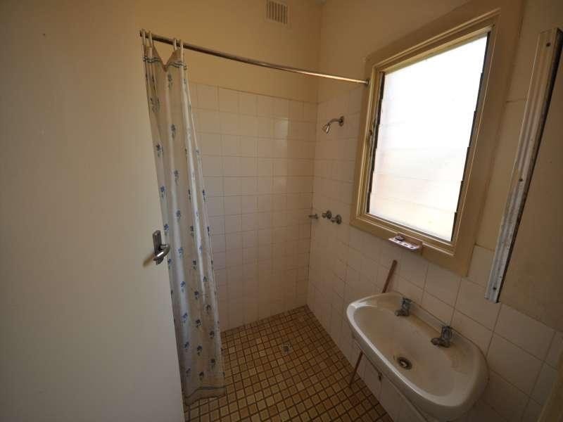 38 Blamey Ave, Broadview SA 5083