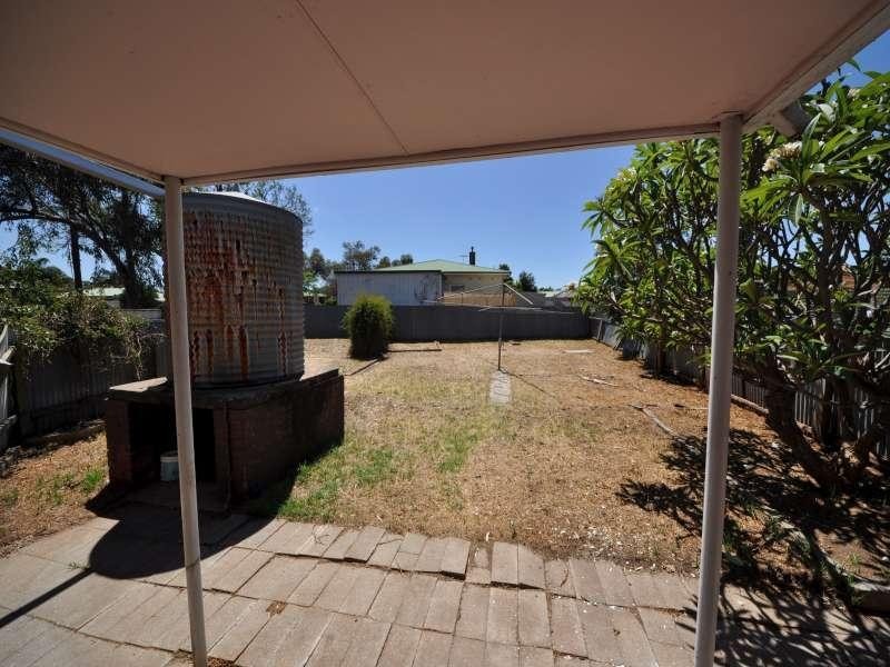 38 Blamey Ave, Broadview SA 5083