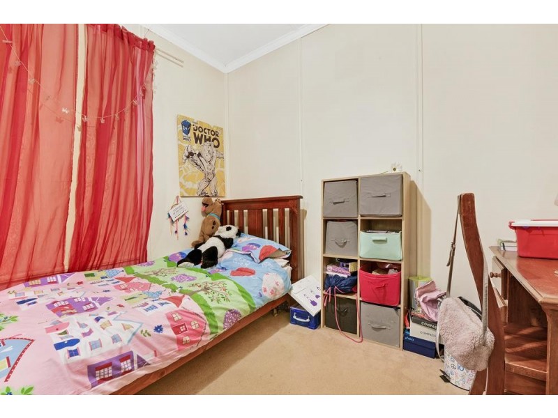 4 Southbury Crescent, Enfield SA 5085