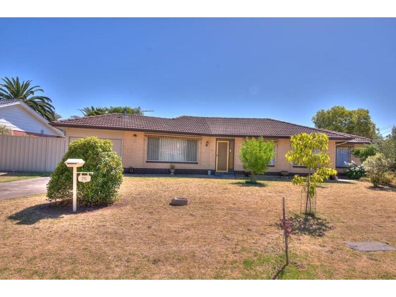25 Flockhart Ave, Valley View SA 5093