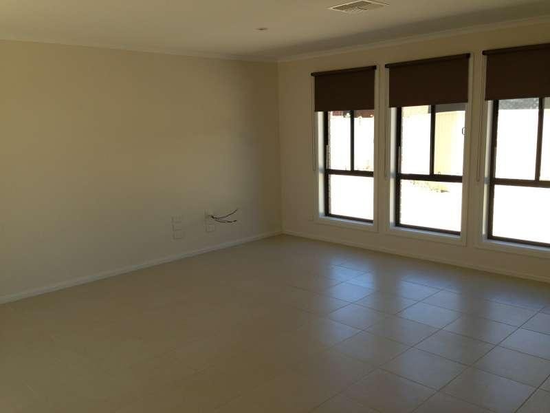 21A Tolmer Rd Rd, Elizabeth Park SA 5113