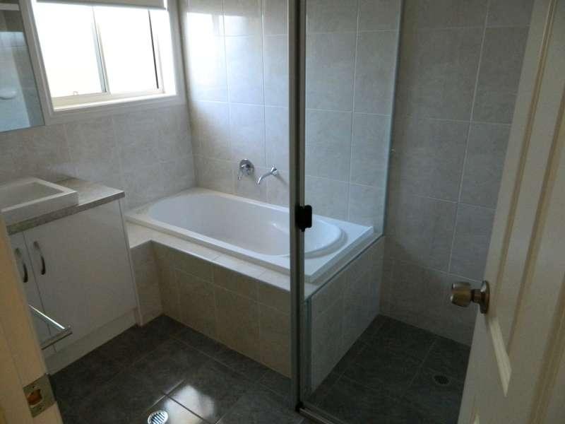 2/11 Lynette Lane, Salisbury Downs SA 5108