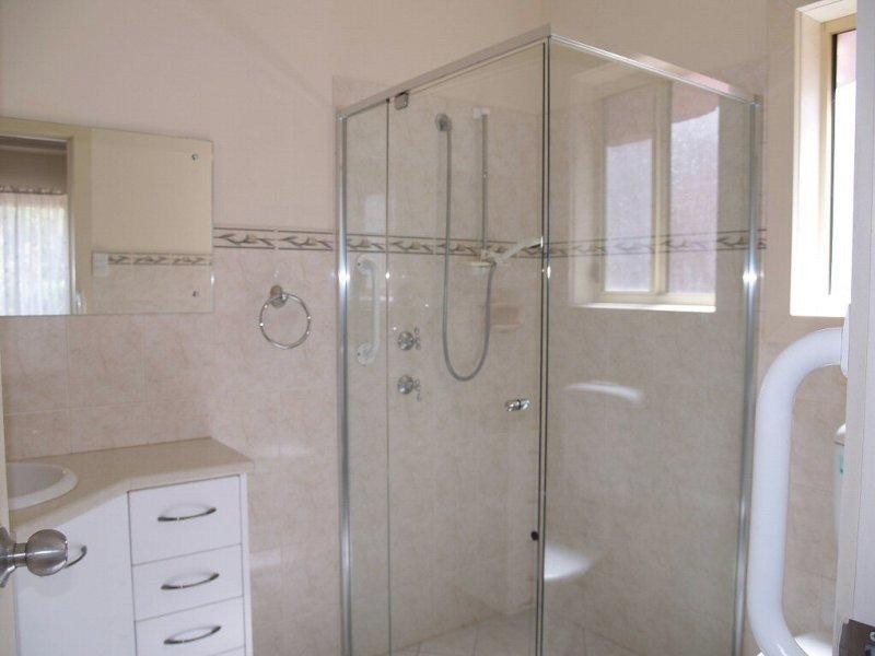 24 Millbank Ave, Gilles Plains SA 5086