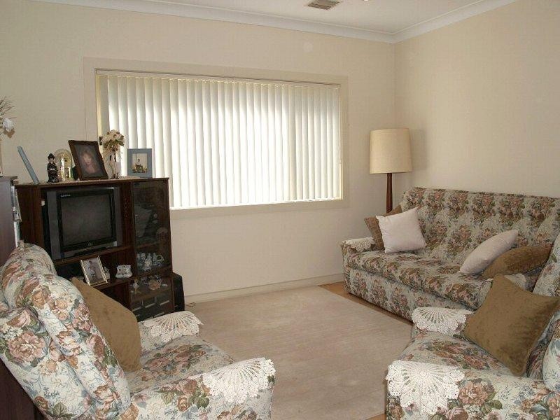 24 Millbank Ave, Gilles Plains SA 5086