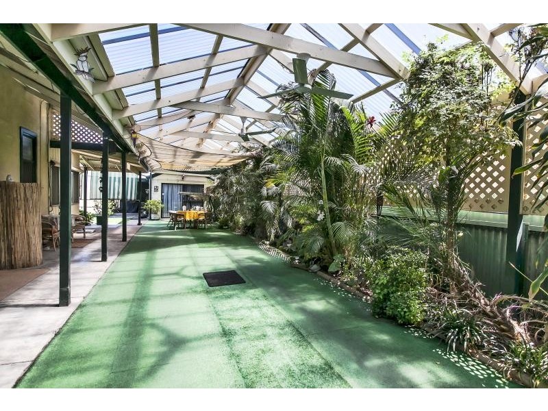 9 Gum Ave, Dry Creek SA 5094