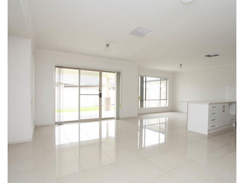 27A Barton Street, Blair Athol SA 5084