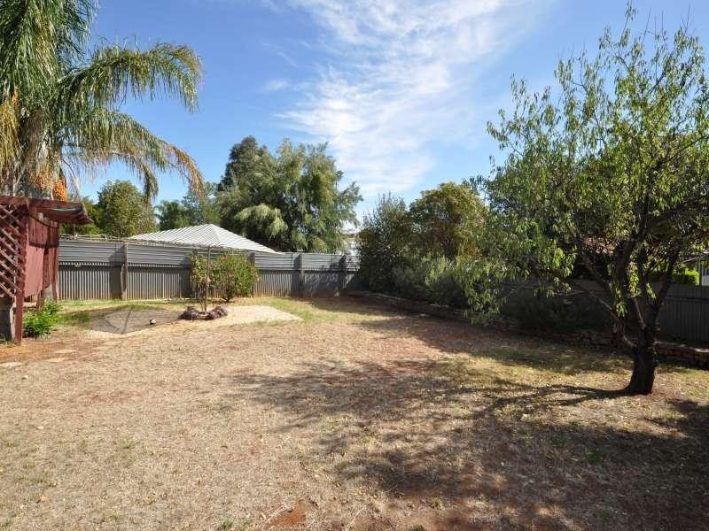 85 Hamblynn Rd, Elizabeth Downs SA 5113