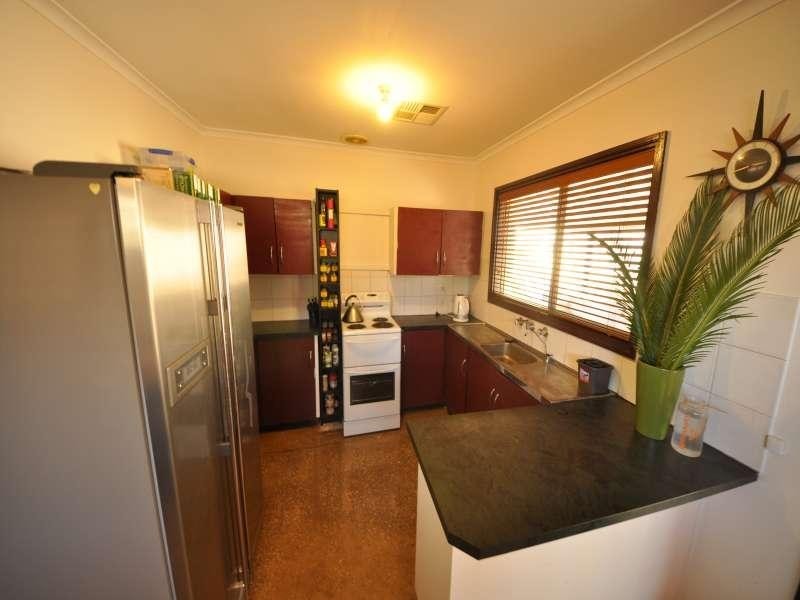 6 Carob Ct, Surrey Downs SA 5126