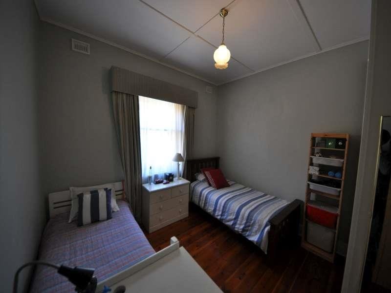 4 Vale  St, Walkerville SA 5081