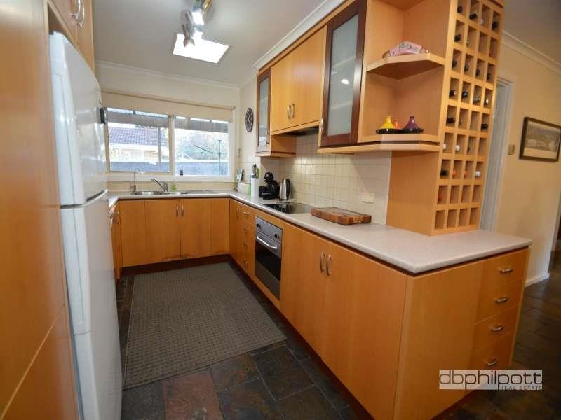 18 Lulworth Place, Flagstaff Hill SA 5159