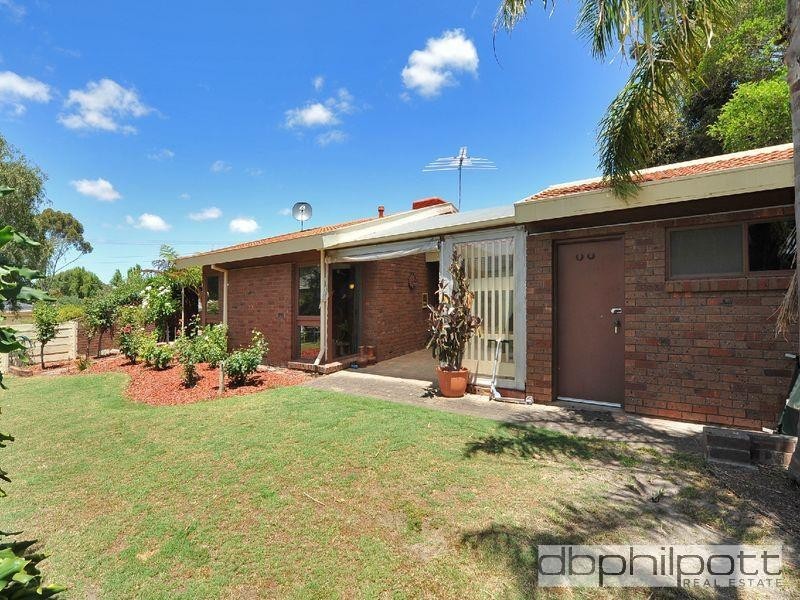 18 Lulworth Place, Flagstaff Hill SA 5159