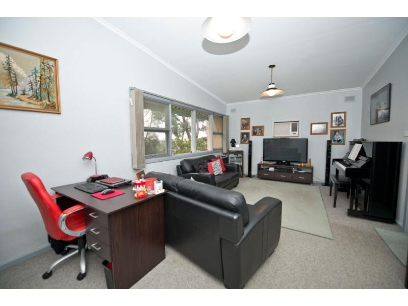 5 Binderi Cres, Ingle Farm SA 5098