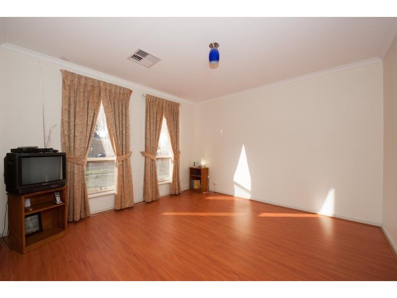 27 Talinga  Ave, Kilburn SA 5084