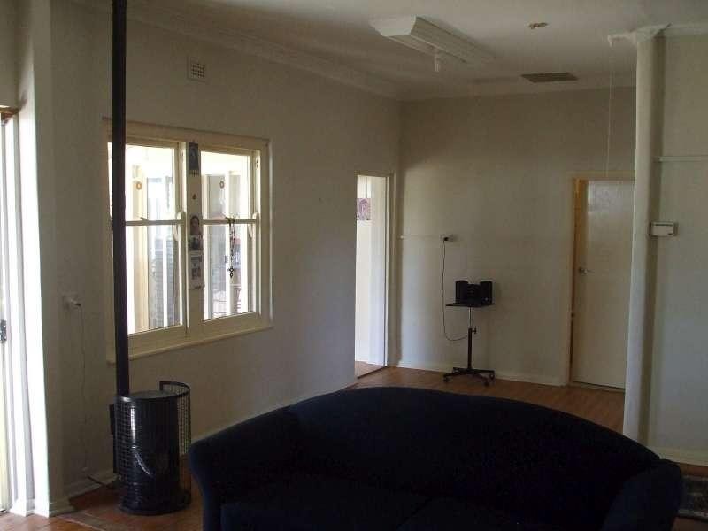 10 Douglas St, Magill SA 5072